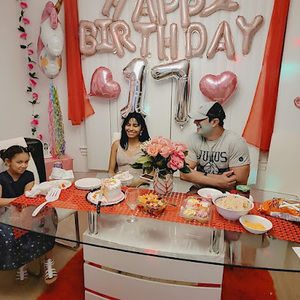 Meet your Posher, Sandy